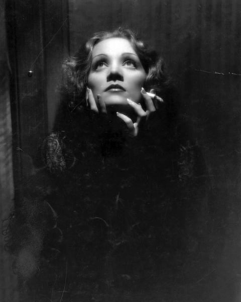 480px-Marlene_Dietrich_in_Shanghai_Express_(1932)_by_Don_English